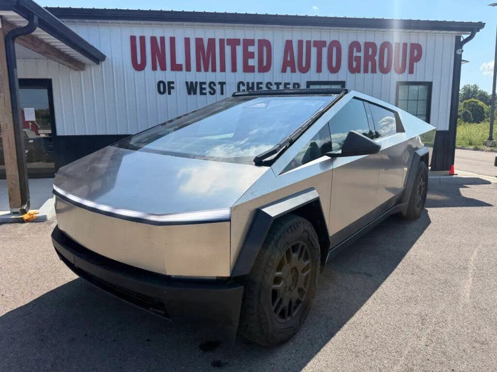 2024 Tesla Cybertruck Cyberbeast