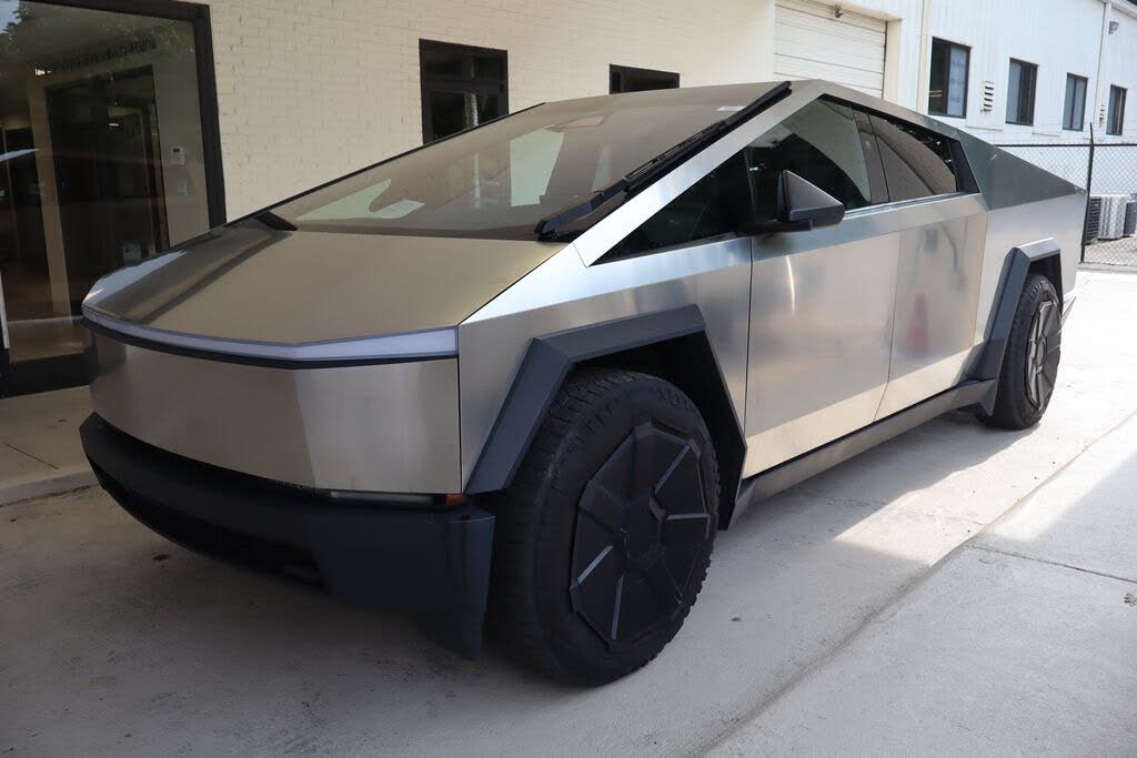 2024 Tesla Cybertruck Cyberbeast