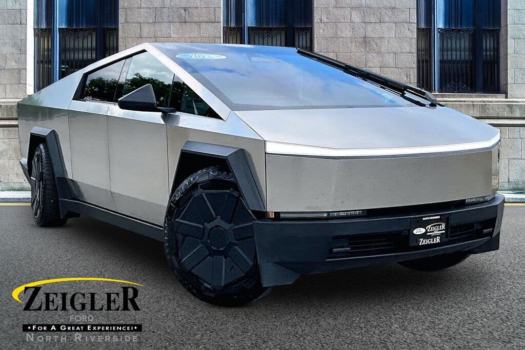 2024 Tesla Cybertruck Cyberbeast