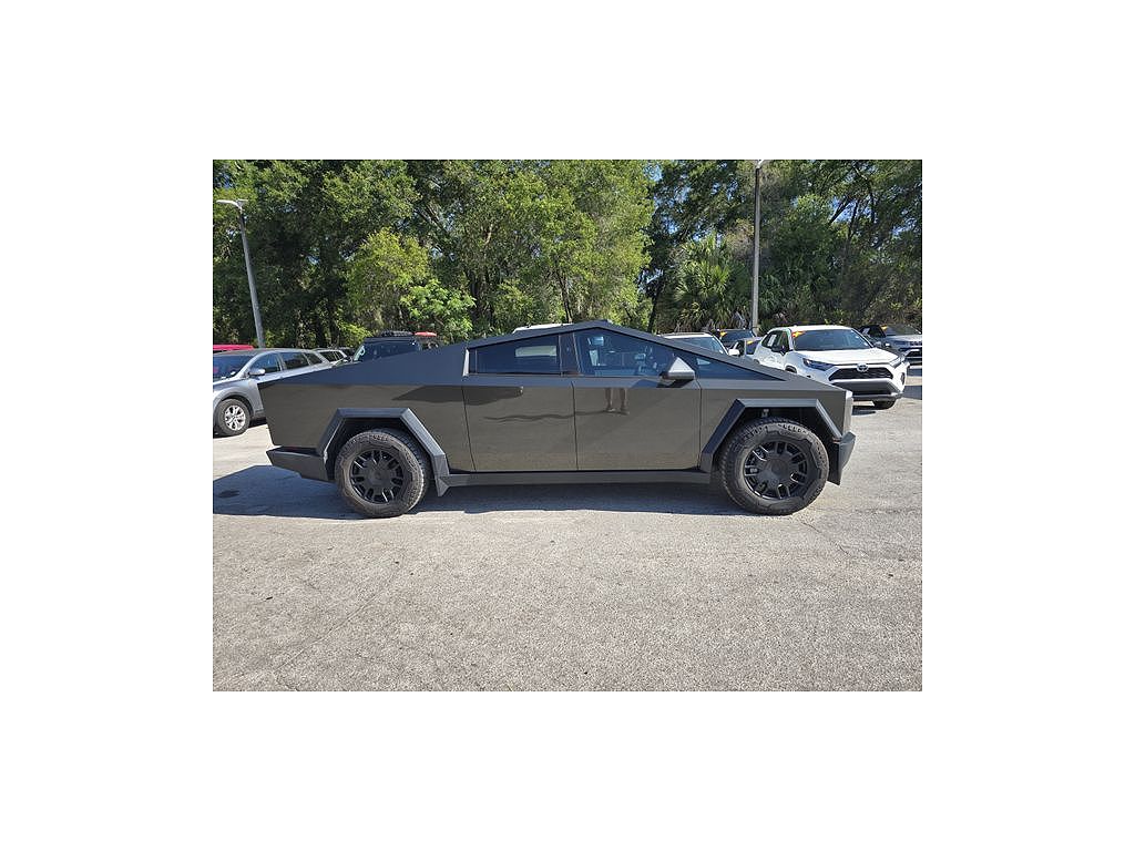 2024 Tesla Cybertruck Cyberbeast