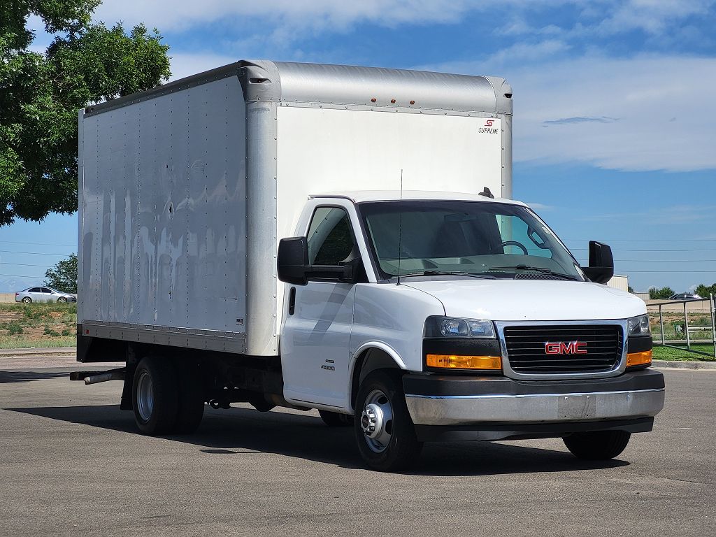 2018 GMC Savana 4500