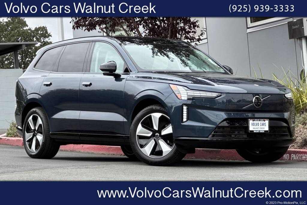 2026 Volvo EX90 Twin Motor Plus