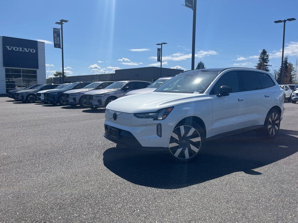 2026 Volvo EX90 Twin Motor Plus