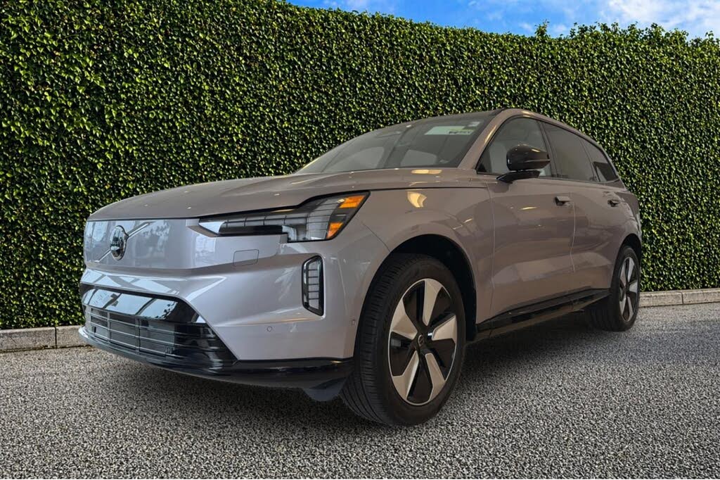 2026 Volvo EX90 Single Motor Plus