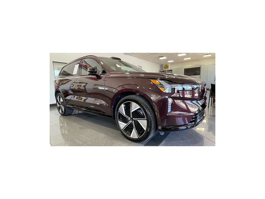 2025 Volvo EX90 Twin Motor Performance Ultra 6-Seater