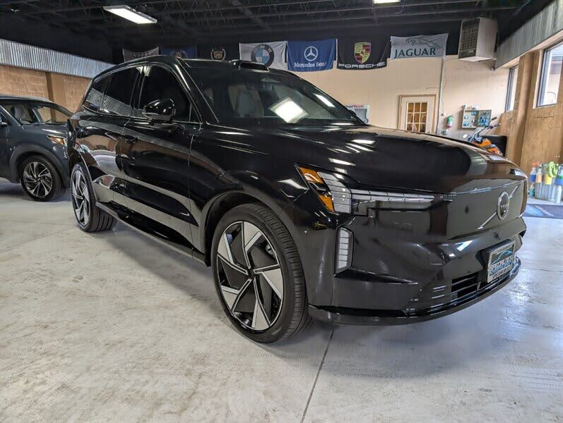 2025 Volvo EX90 Twin Motor Performance Ultra