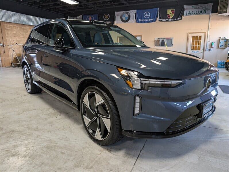 2025 Volvo EX90 Twin Motor Performance Ultra