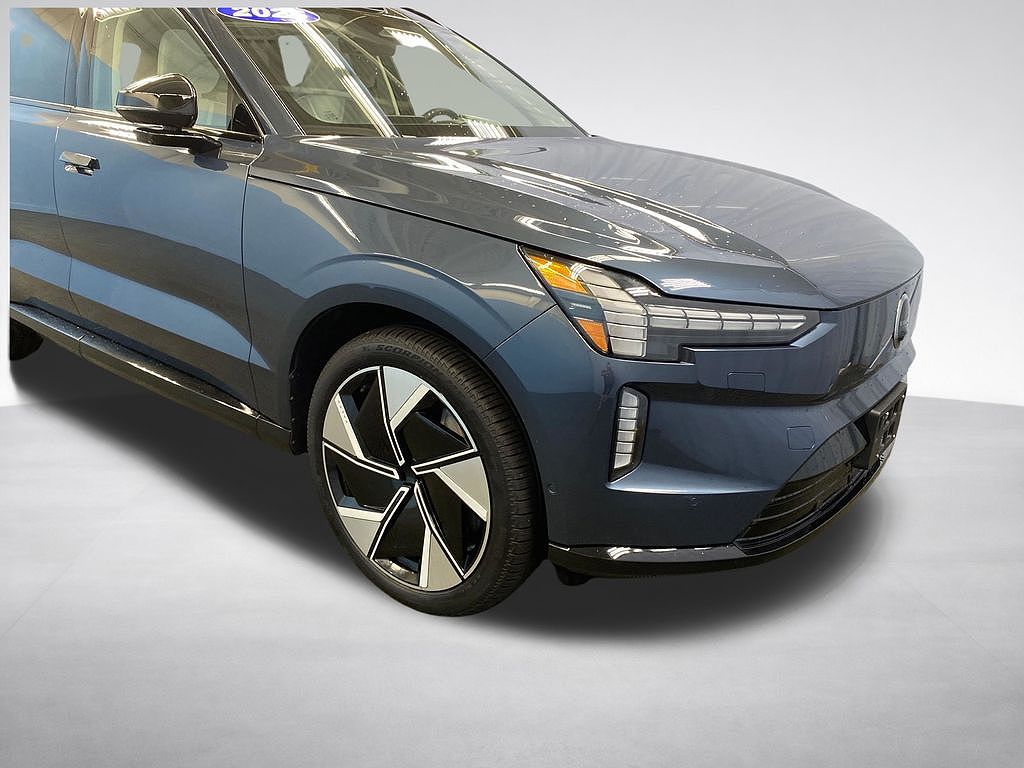 2025 Volvo EX90 Twin Motor Performance Ultra