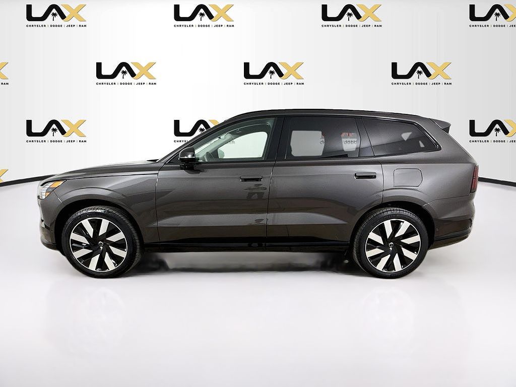 2025 Volvo EX90 Twin Motor Plus