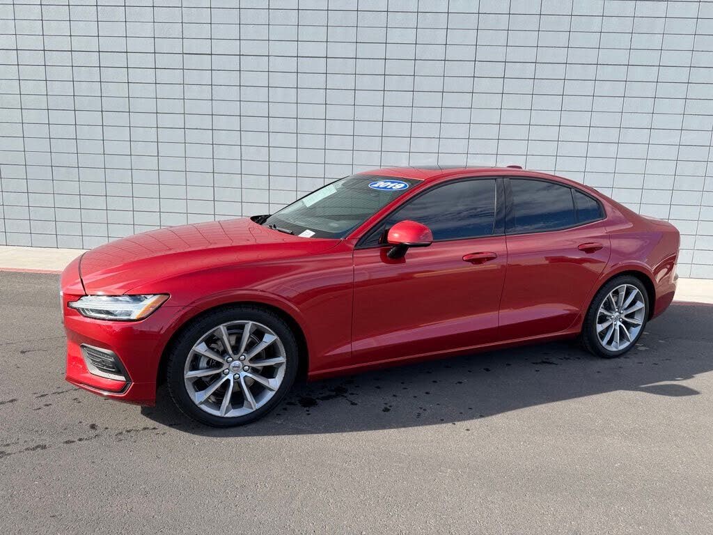 2019 Volvo S60 T5 Momentum