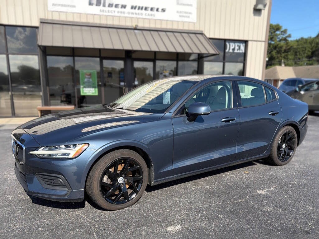 2019 Volvo S60 T5 Momentum