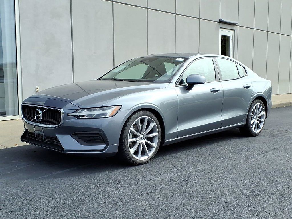 2019 Volvo S60 T5 Momentum