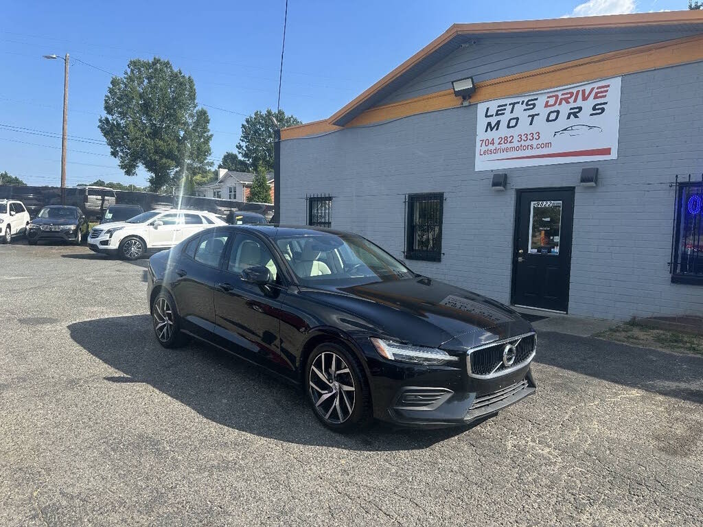 2019 Volvo S60 T6 Momentum