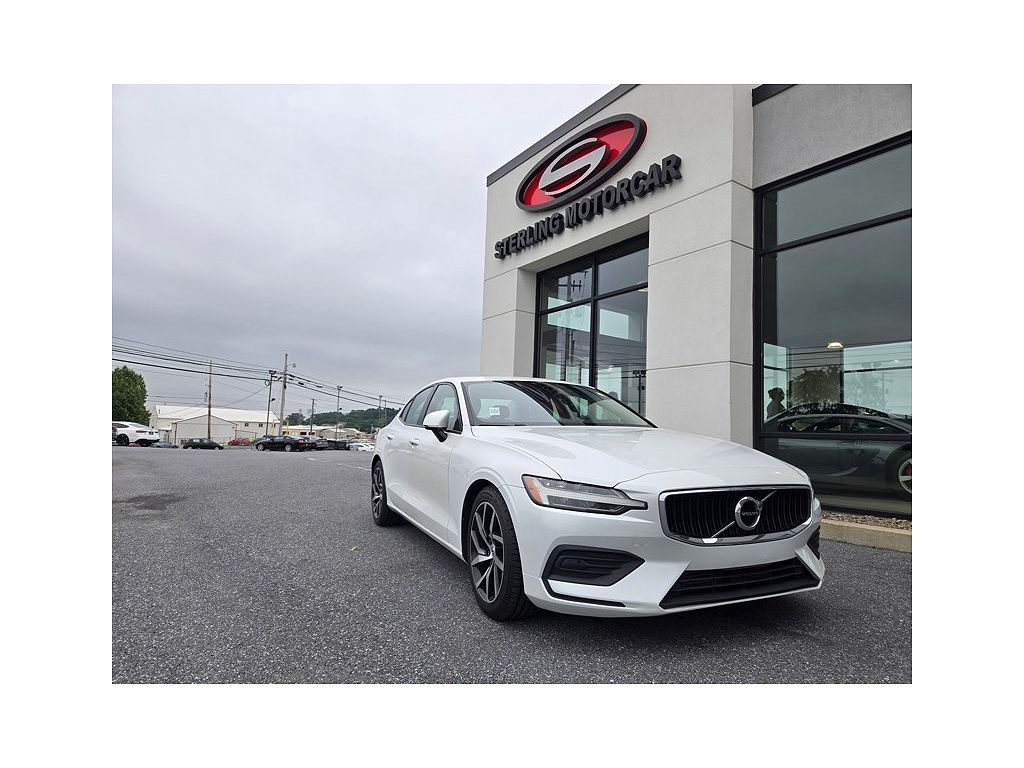 2019 Volvo S60 T6 Momentum