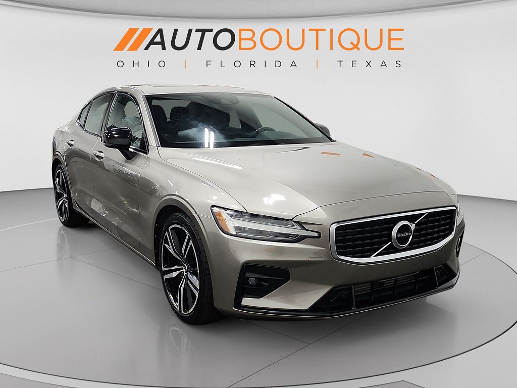 2019 Volvo S60 T6 R-Design