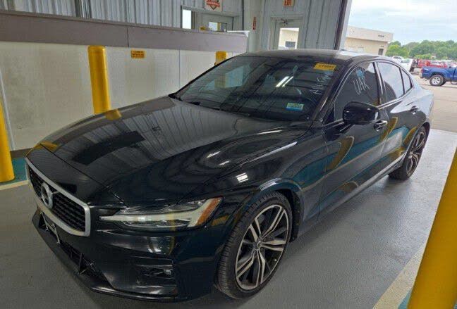 2019 Volvo S60 T6 R-Design