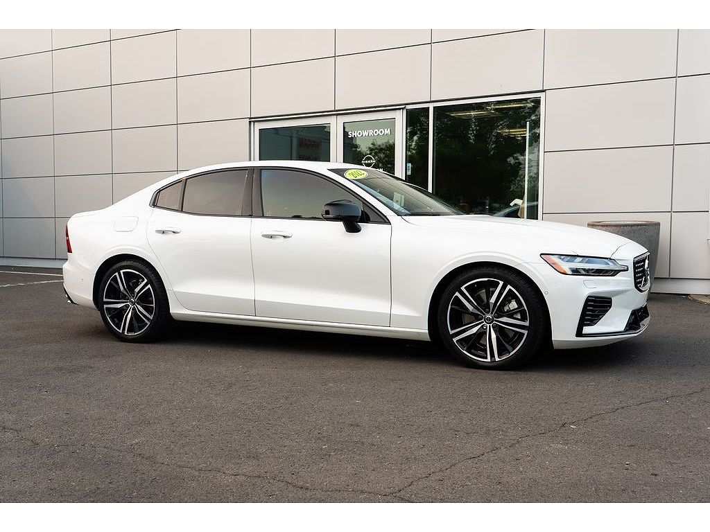 2022 Volvo S60 Recharge Plug-In Hybrid T8 R-Design