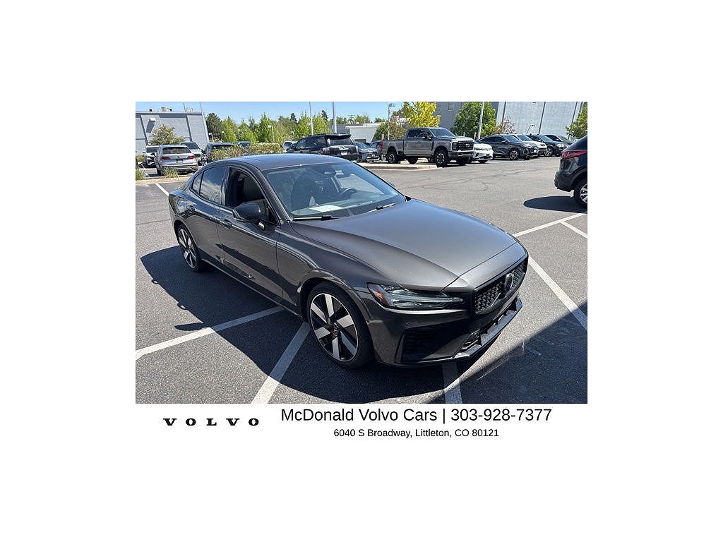2025 Volvo S60 T8 Plus