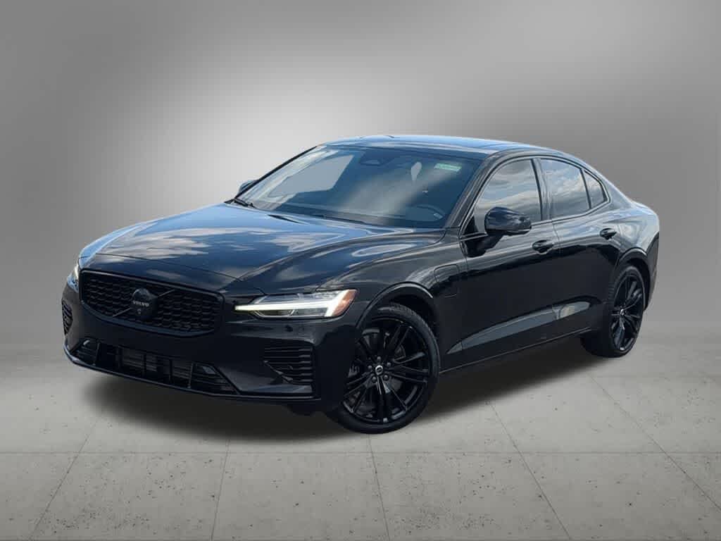 2024 Volvo S60 Recharge T8 Ultimate Black Edition