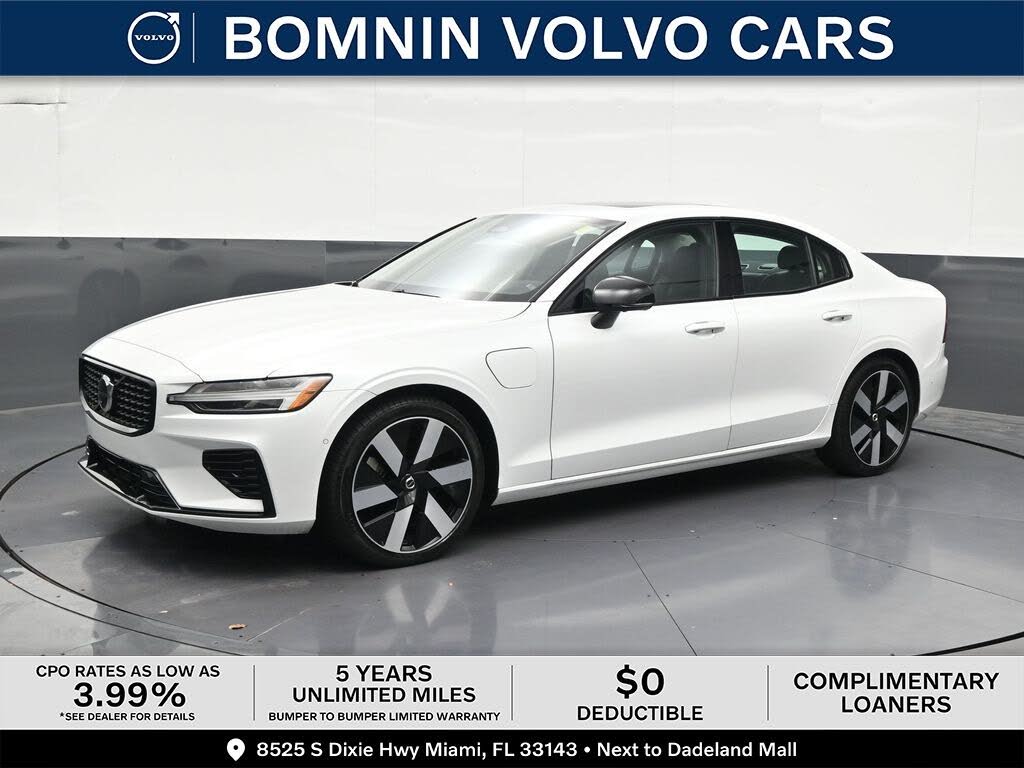 2024 Volvo S60 Recharge T8 Plus