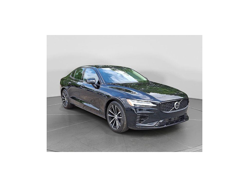 2023 Volvo S60 Recharge T8 Plus Dark