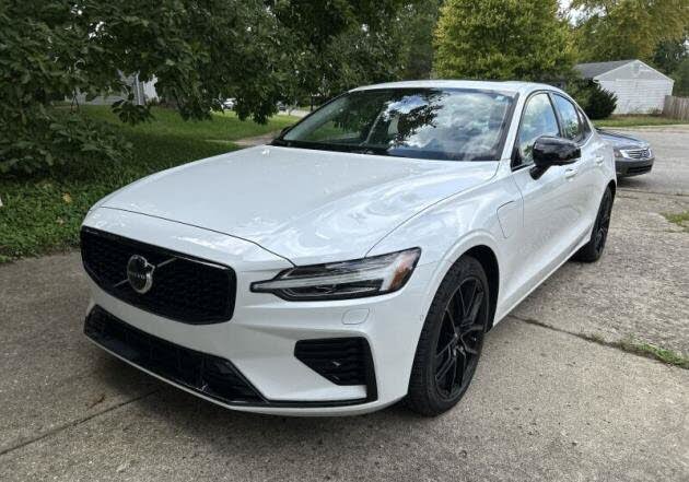 2024 Volvo S60 Recharge T8 Plus