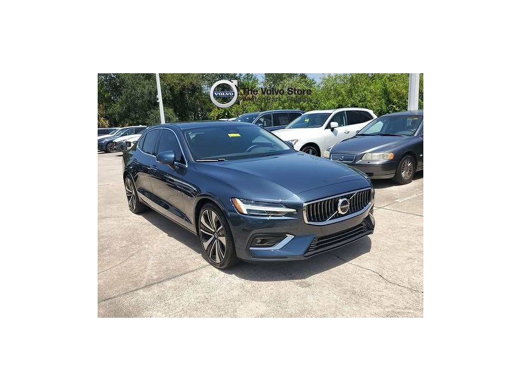 2023 Volvo S60 B5 Ultimate Bright