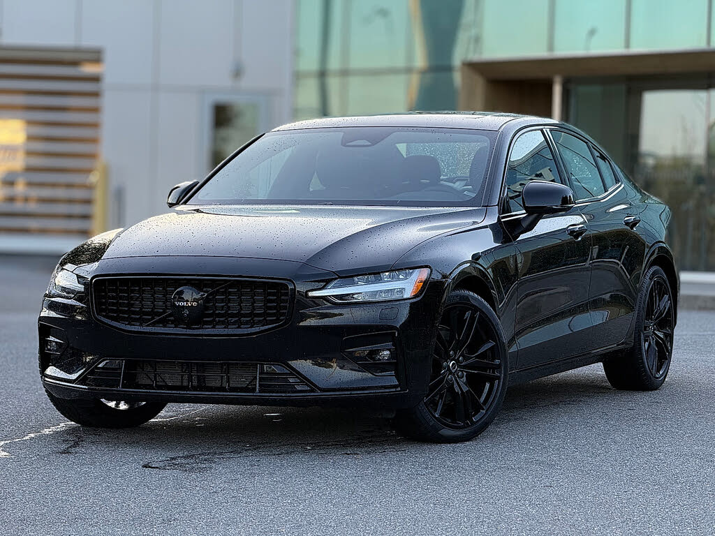 2024 Volvo S60 B5 Plus Black Edition