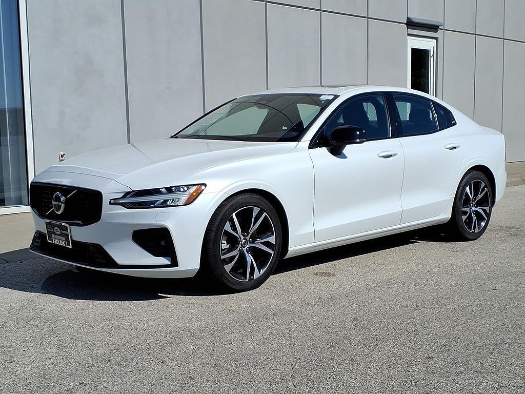2025 Volvo S60 B5 Core