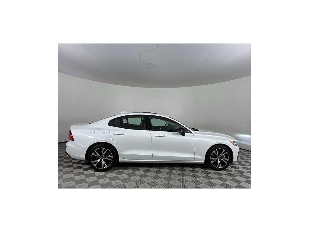 2024 Volvo S60 B5 Core