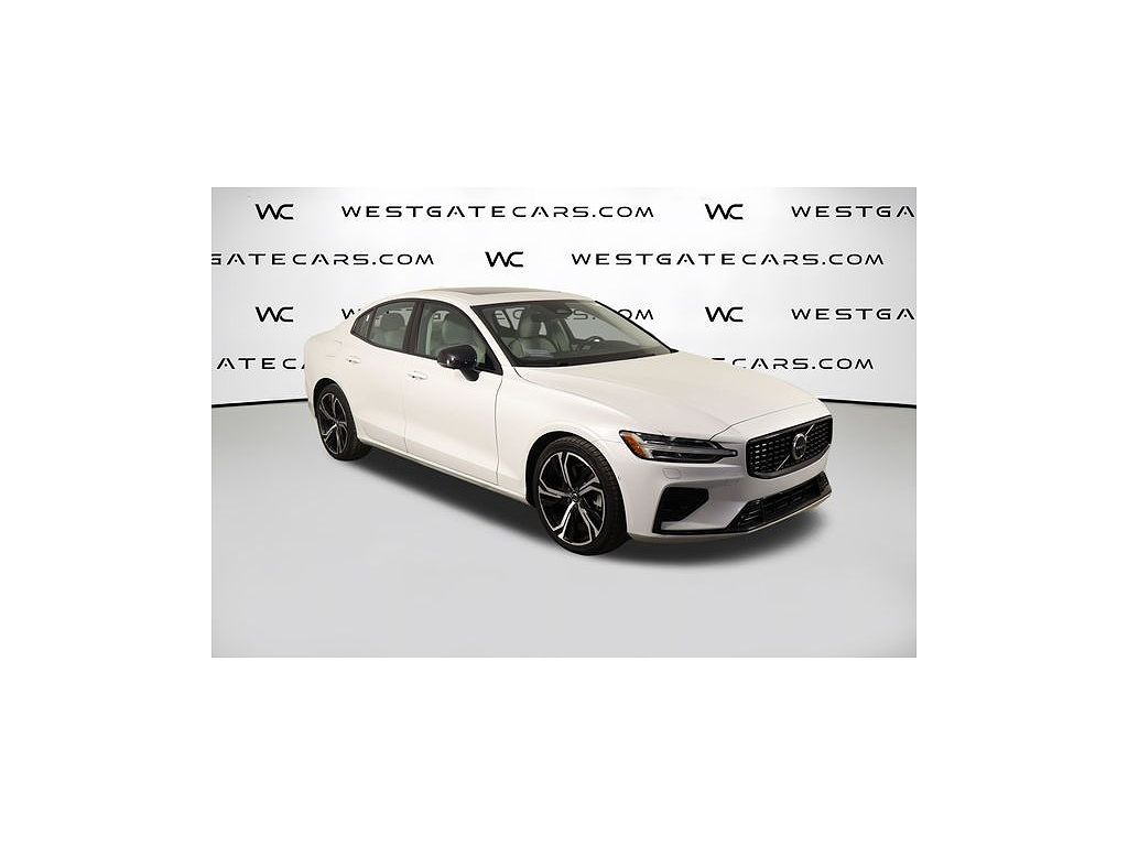 2024 Volvo S60 B5 Plus