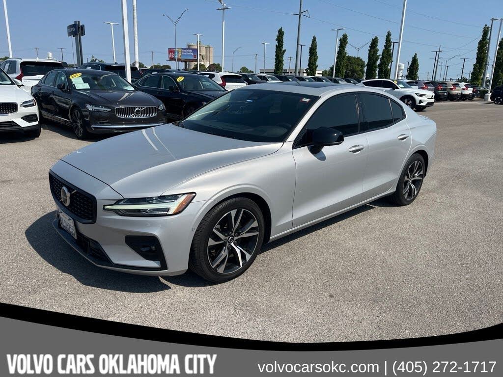 2024 Volvo S60 B5 Plus