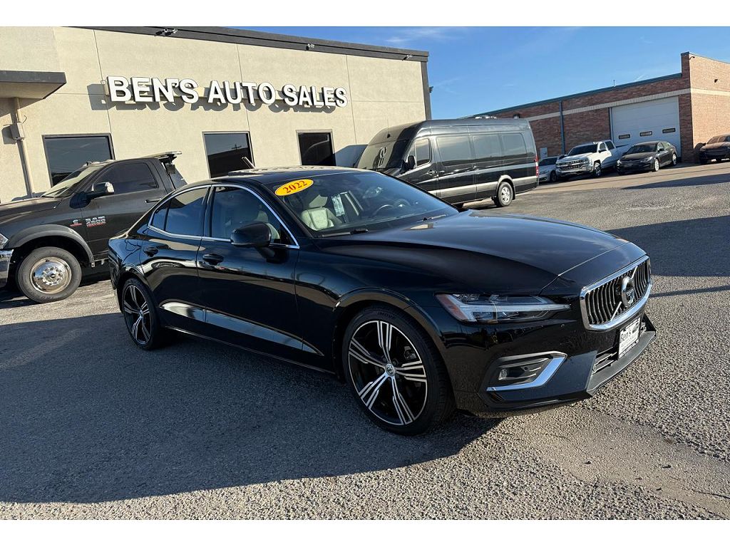 2022 Volvo S60