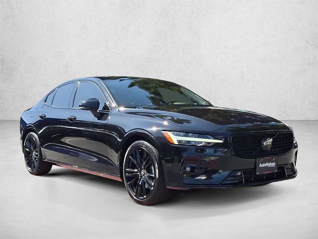 2023 Volvo S60 B5 Plus Black Edition