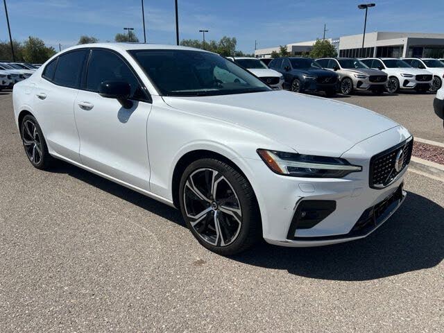 2023 Volvo S60 B5 Core Dark