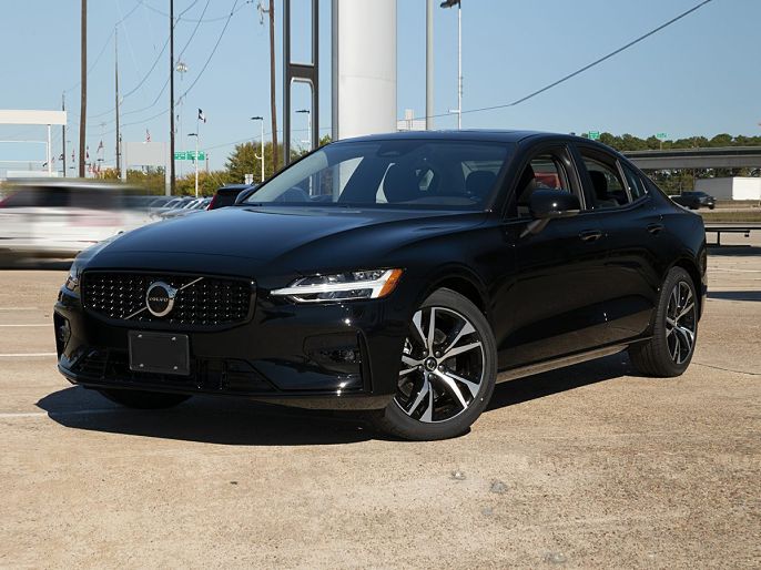 2025 Volvo S60 B5 Core