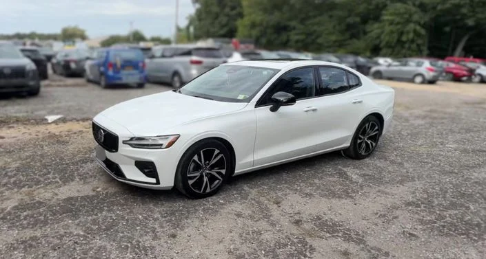 2025 Volvo S60 B5 Core