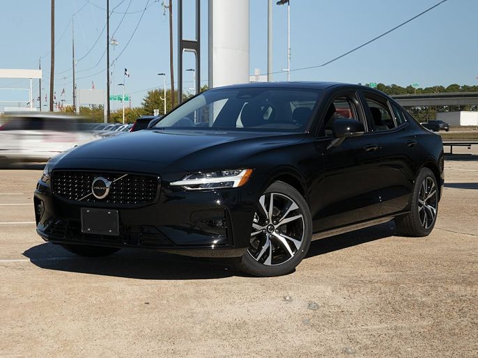 2025 Volvo S60 B5 Core