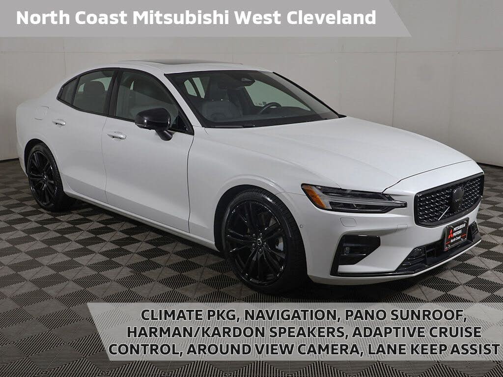 2024 Volvo S60 B5 Plus Black Edition