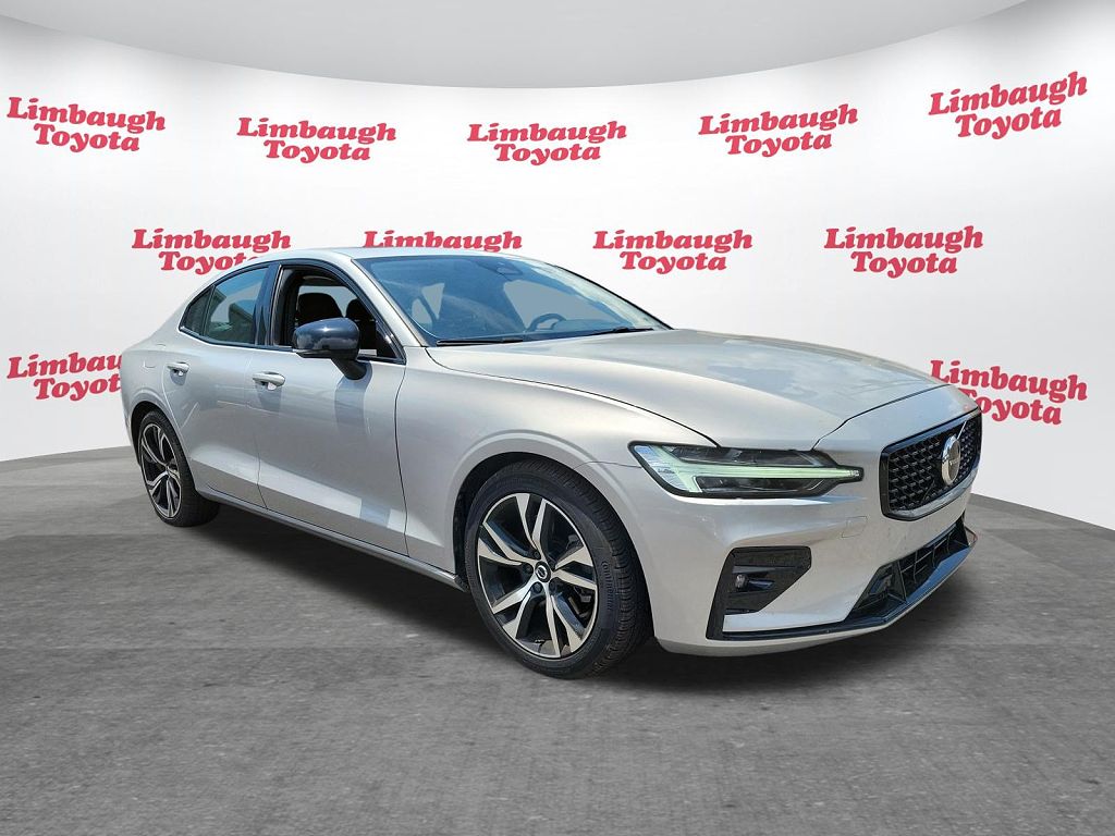 2024 Volvo S60 B5 Core