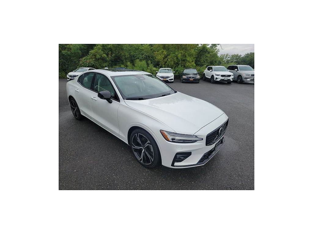 2024 Volvo S60 B5 Core