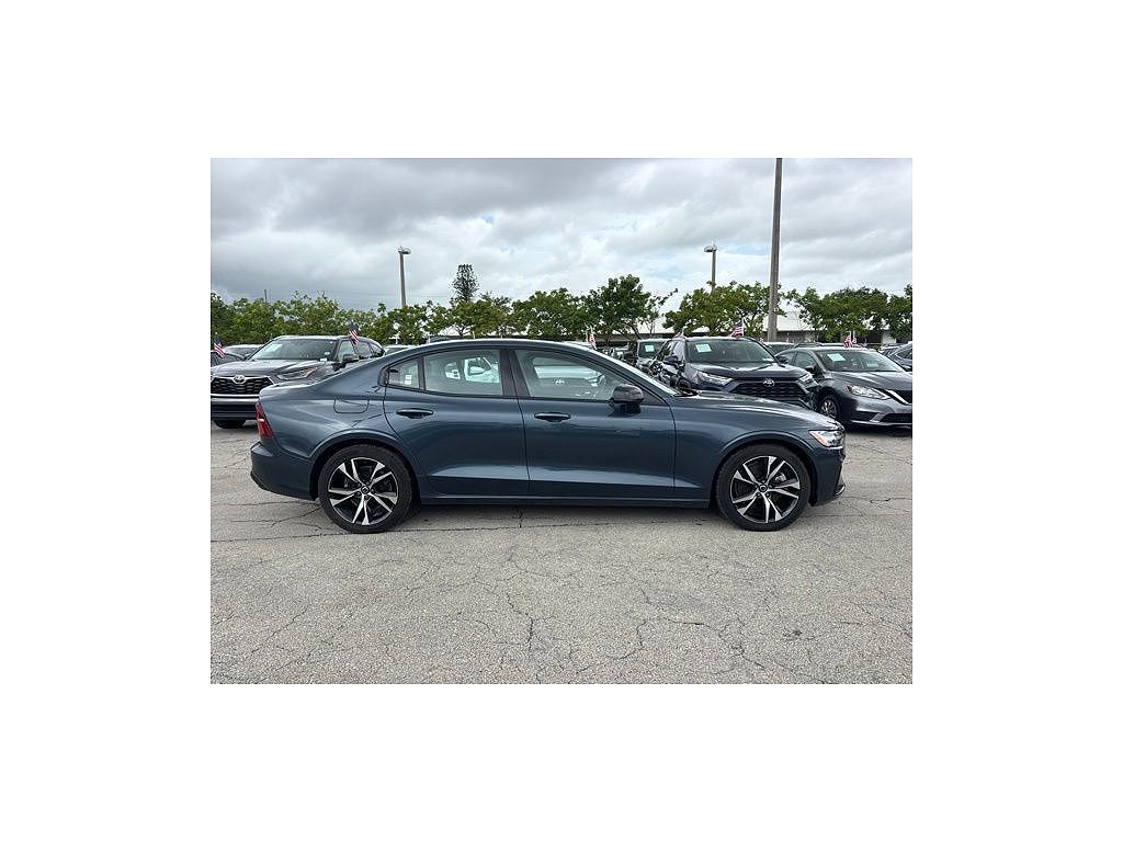 2024 Volvo S60 B5 Core