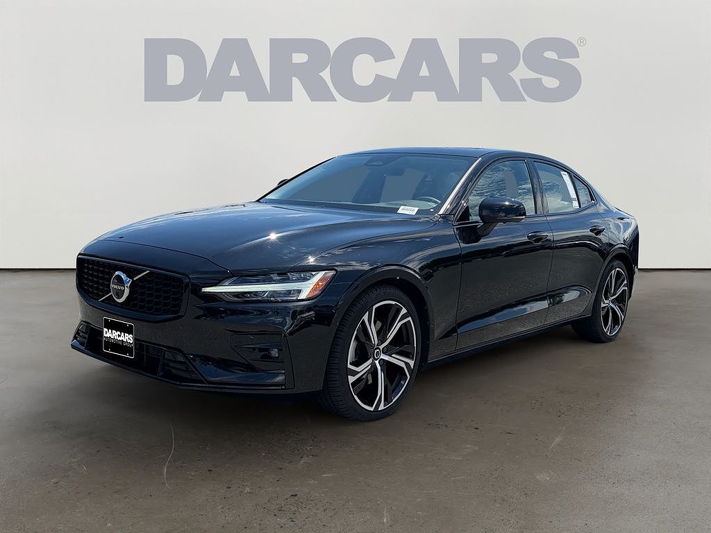 2024 Volvo S60 B5 Plus