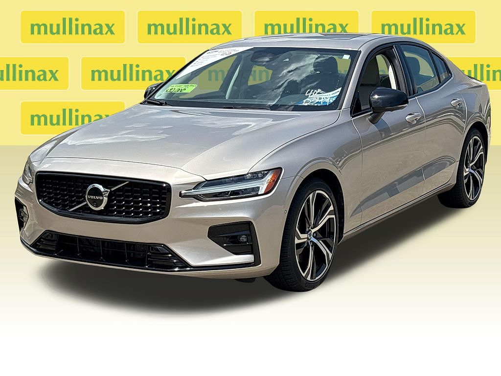2024 Volvo S60 B5 Plus