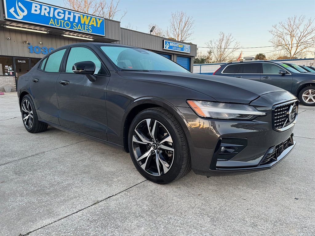 2024 Volvo S60 B5 Plus