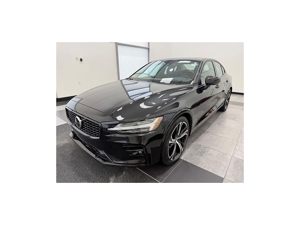 2024 Volvo S60 B5 Ultimate