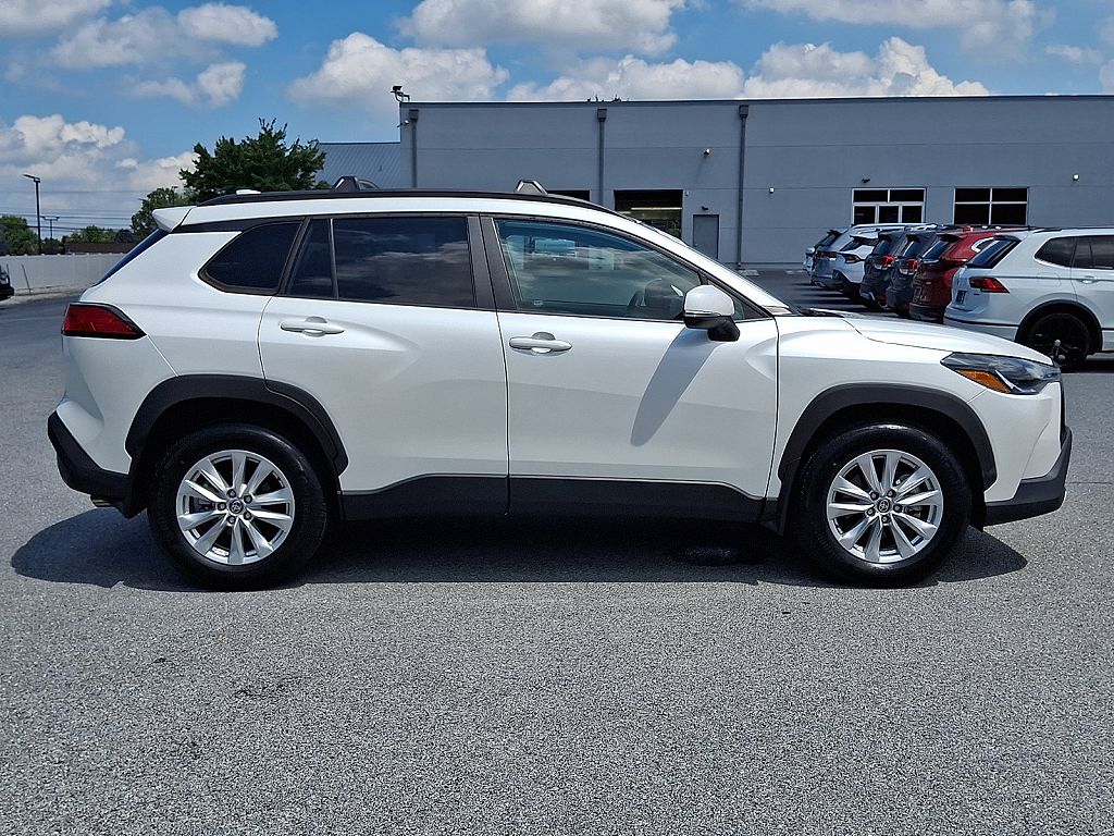 2022 Toyota Corolla Cross LE