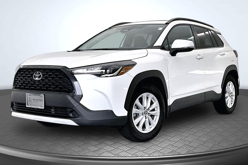 2024 Toyota Corolla Cross LE