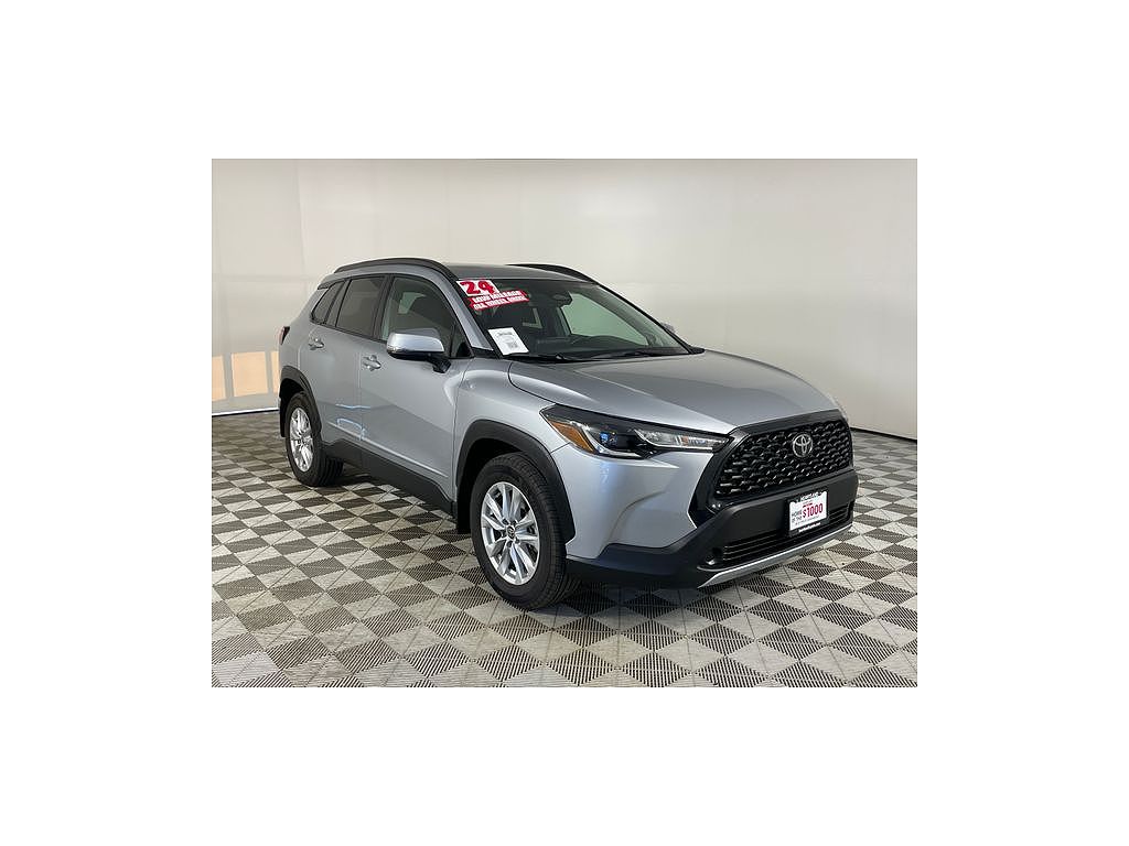 2024 Toyota Corolla Cross LE
