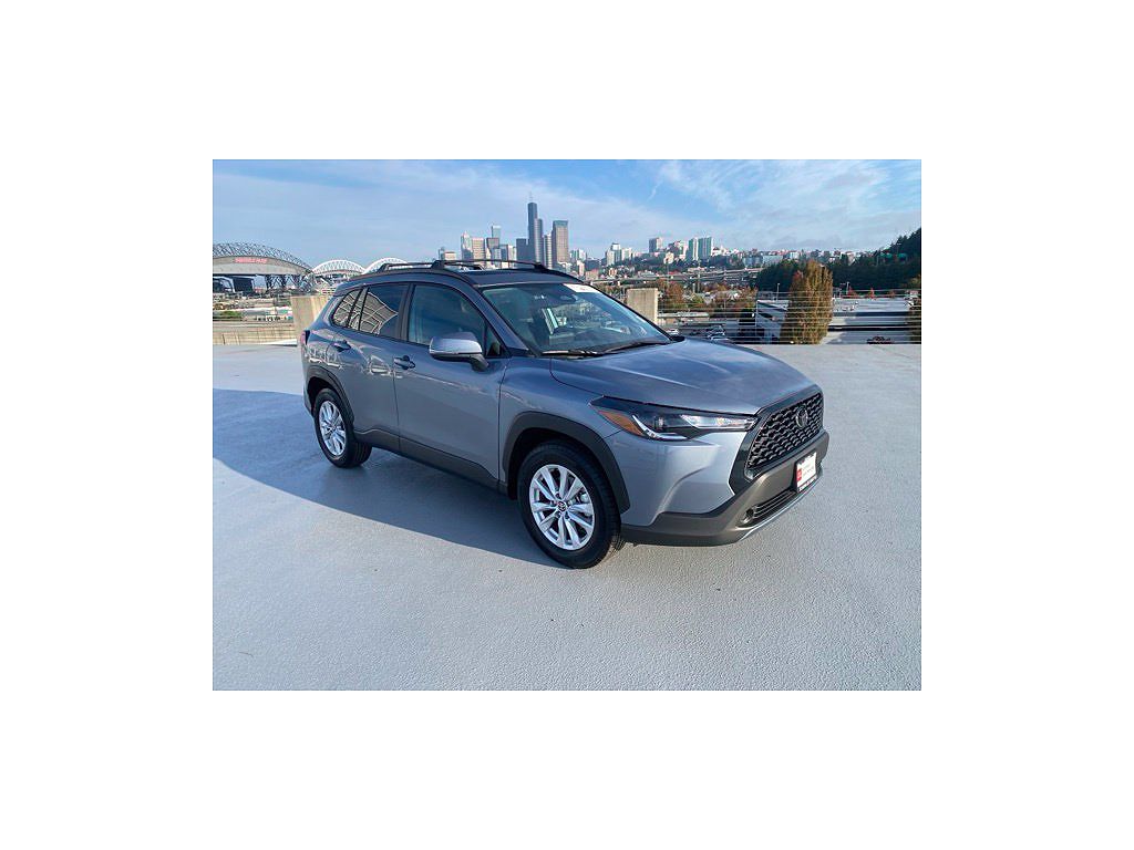 2024 Toyota Corolla Cross LE